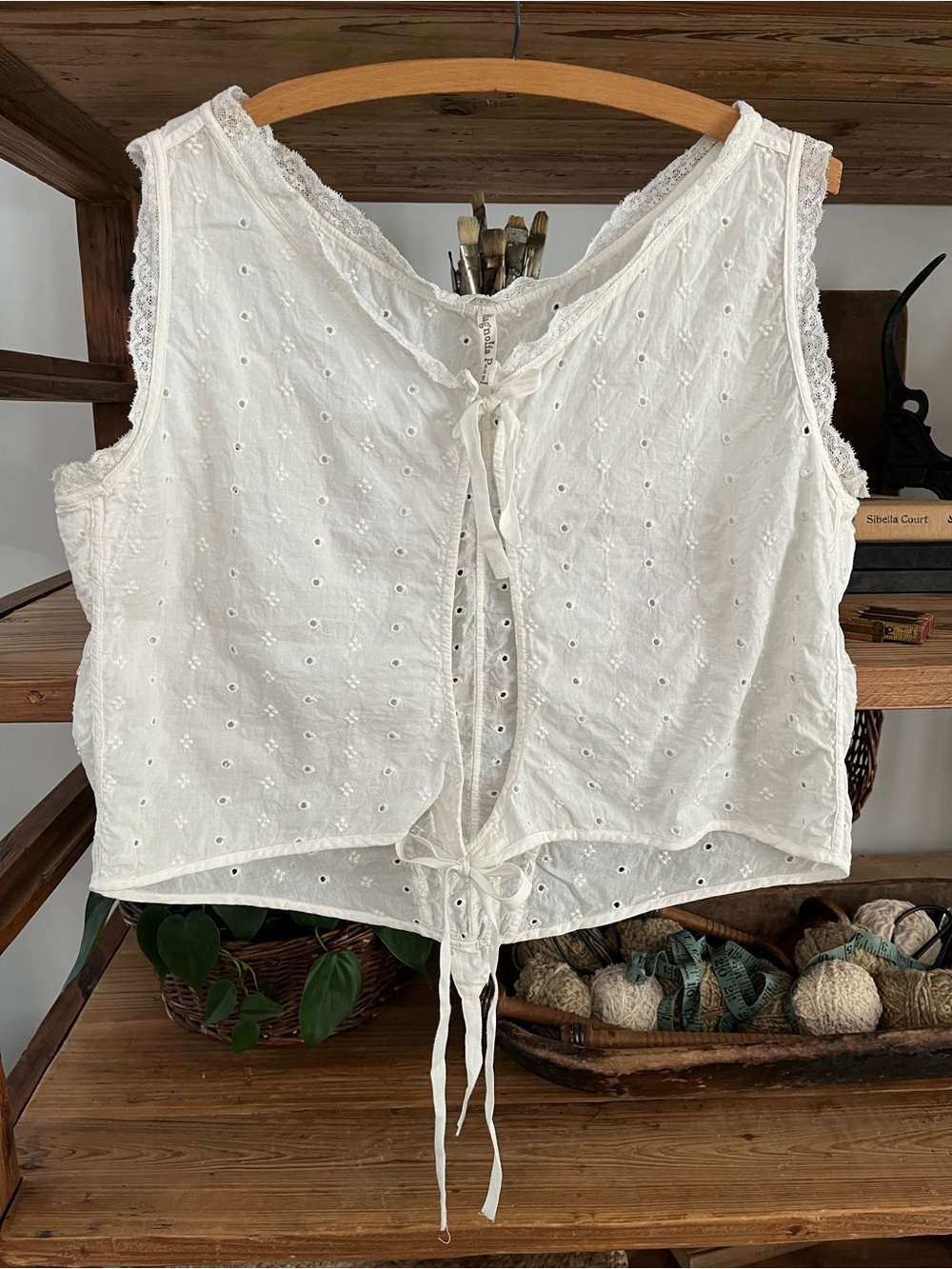♥️ Magnolia Pearl Eyelet Dasha Corset Top - Picture 5 of 14